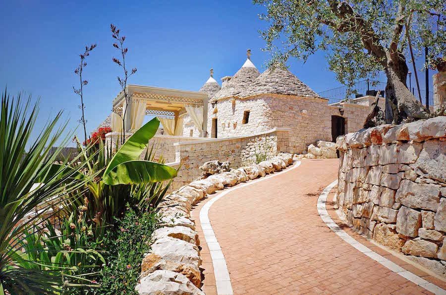 VILLA TRULLI